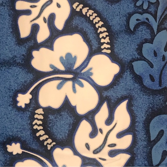 🌺Authentic Hawaiian shirt🌺 NWT - Picture 4 of 6